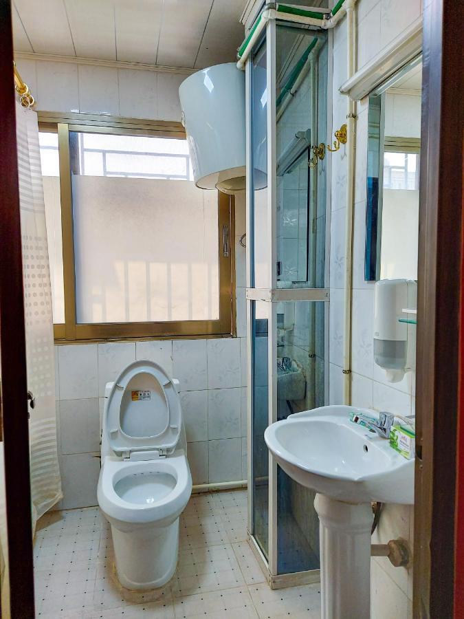 Hotel Relax Киншаса Экстерьер фото
